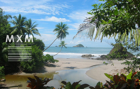 Madrileños por el mundo en las playas de Costa Rica
