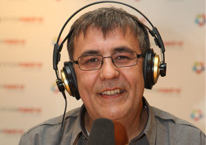 Presenta José Luis Poblador