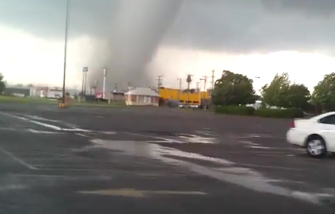 El nacimiento de un tornado en Newcastle