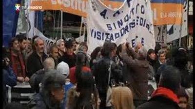 La restricción en la compra de dólares en Argentina dispara el temor a un nuevo "corralito"