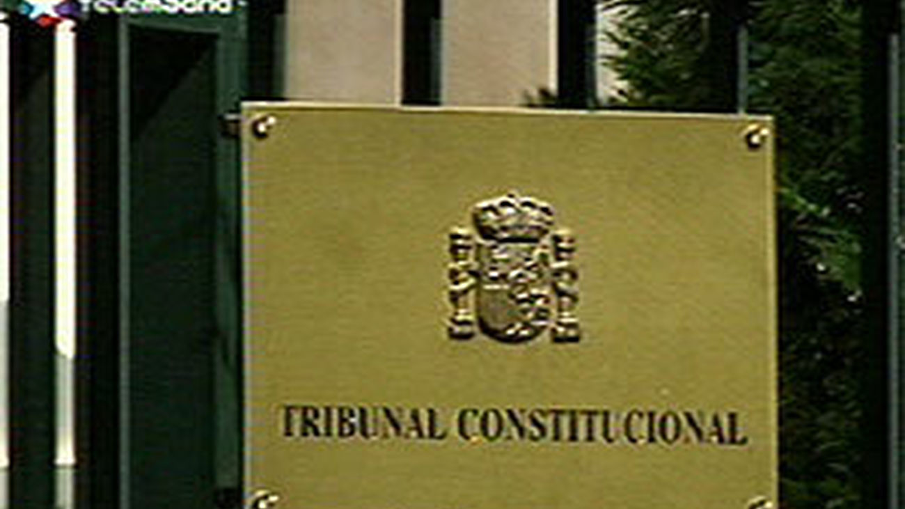 Tribunal Constitucional_Placa