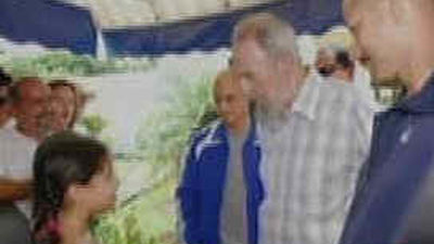 Fidel Castro pide a Ahmadineyad que "deje de difamar a los judíos"