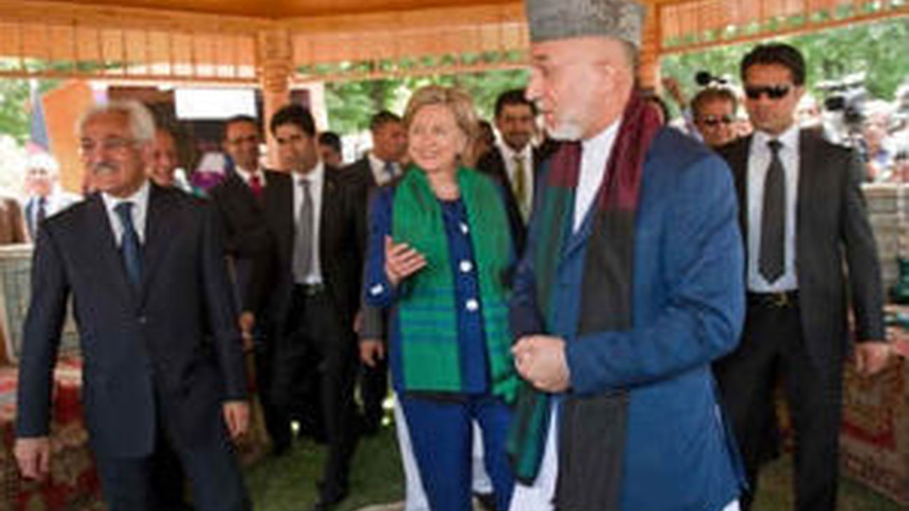Afganistán, Clinton