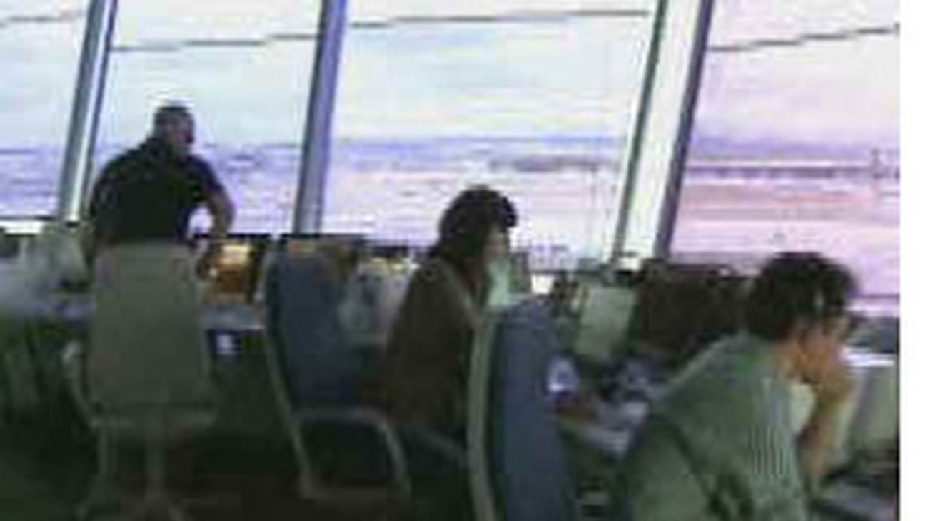 Los controladores votan a favor de la huelga