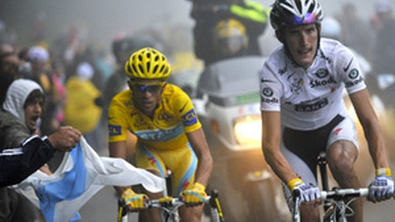 Contador resiste a Schleck en el Tourmalet