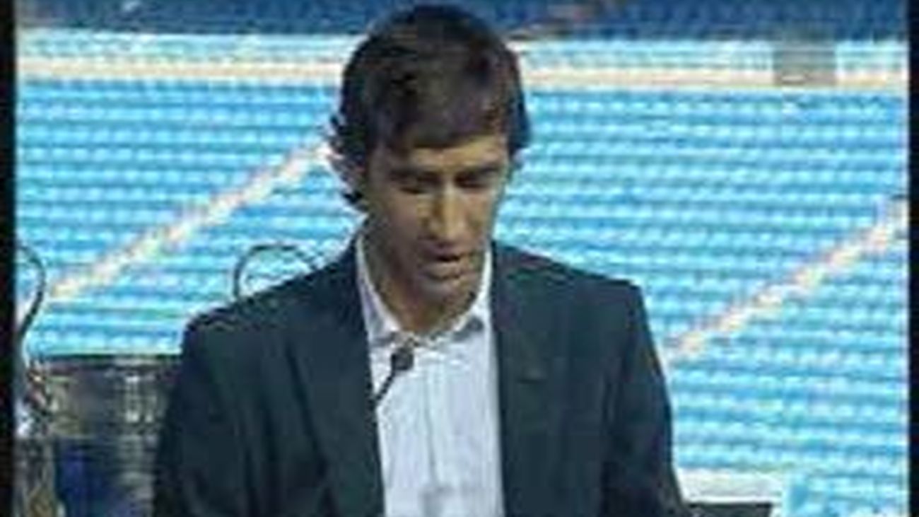 Raúl: "Ser futbolista del  Real Madrid es el mayor sueño"