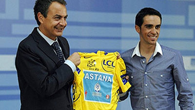Contador, orgulloso de sentirse "español y de contribuir a este  momento del deporte español"
