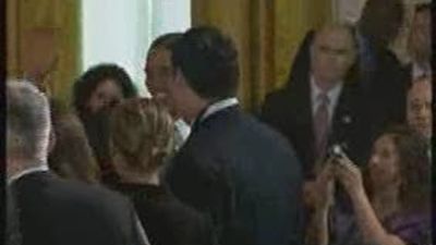 Obama celebra sus 49 cumpleaños sin familia en su casa de Chicago