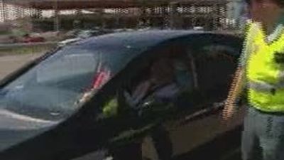 Interior amenaza con bajar el sueldo a los guardias civiles que no multen