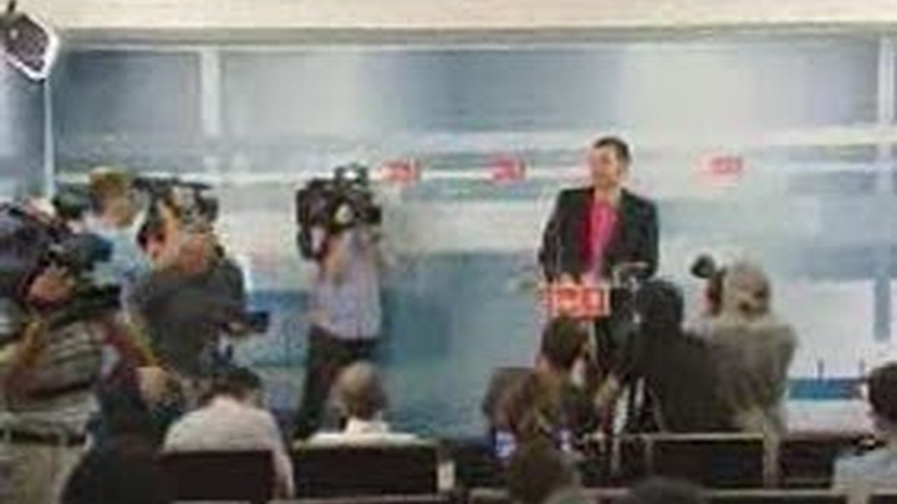 Zapatero aplaza la reunión con Gómez