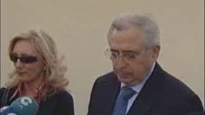 Imbroda insinúa que el Gobierno les pide silencio