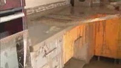 Bujalance y Aguilar de la Frontera limpian de lodo casas y calles