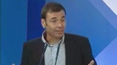 Unas 300 mujeres feministas dan su apoyo a Tomás Gómez