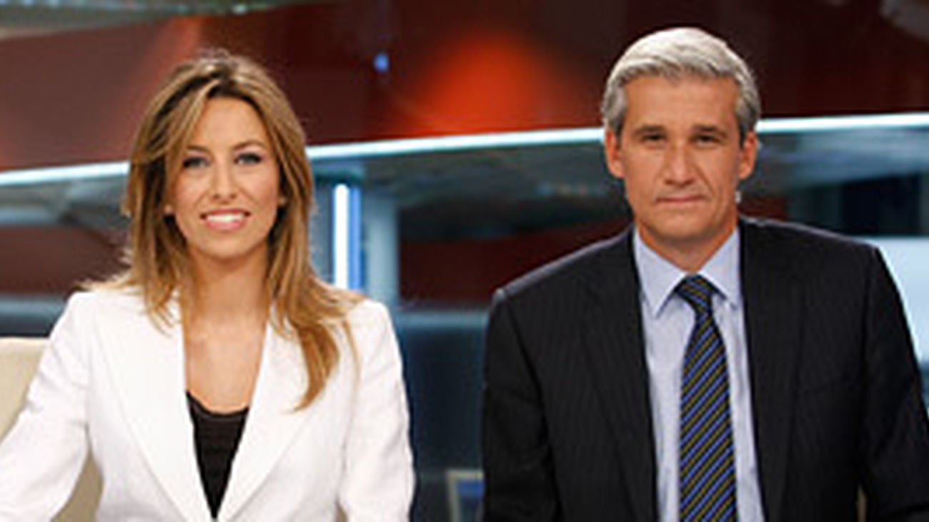 Víctor Arribas y Cristina Ortega. Telenoticias 2, 2010