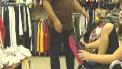 El IPC sube ocho décimas en octubre y la tasa  interanual baja al 3%