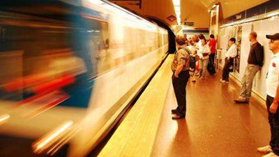 La Policía ficha a un nuevo grupo  de carteristas que actúa en el Metro de Madrid
