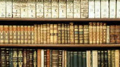 Doce bibliotecas abren por la noche por los exámenes de septiembre