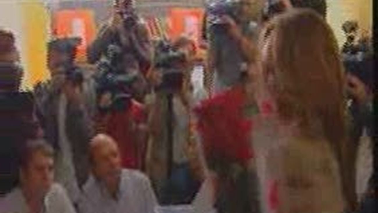 Jiménez vota y anima a los militantes a que demuestren la fortaleza del partido