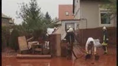 Hungría sigue buscando desaparecidos por el vertido tóxico