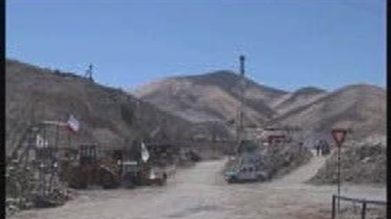 Los mineros chilenos ven la luz