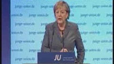 Merkel declara que en Alemania la multiculturalidad ha fracasado