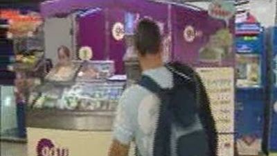 El Metro de Moncloa cuenta con el primer "carrito de restauración" neoyorkino que se instala en Madrid