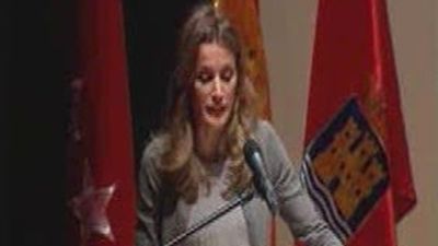 La Princesa de Asturias entrega el Cervantes "chico" al escritor Fernando Lalana