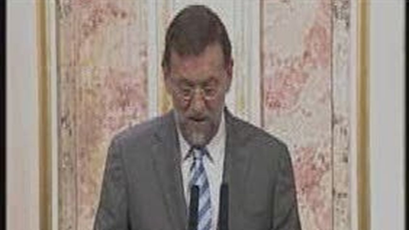 Rajoy cree que España necesita elecciones anticipadas, no cambios de Gobierno