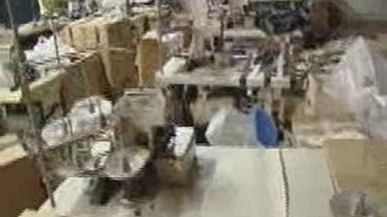 La Policia Municipal  desmantela  un taller donde 15 personas eran explotadas en una pequeña oficina en Carabanchel