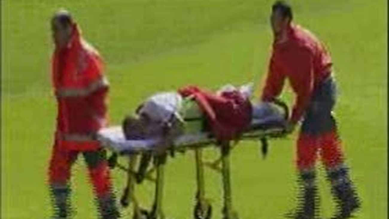 El jugador del Salamanca, Miguel García, "estable" tras sufrir un paro cardíaco