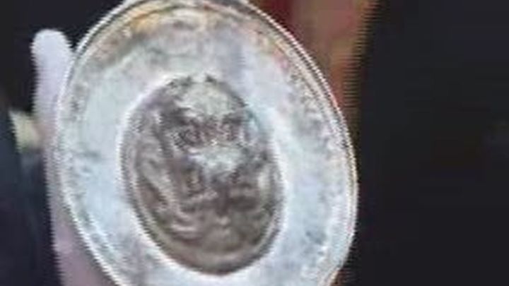 Descubierto en Titulcia un plato de oro y plata del siglo cuarto antes de Cristo