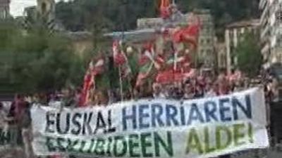 Batasuna revela que "hay vías de comunicación" con el PSOE y que estará en las elecciones