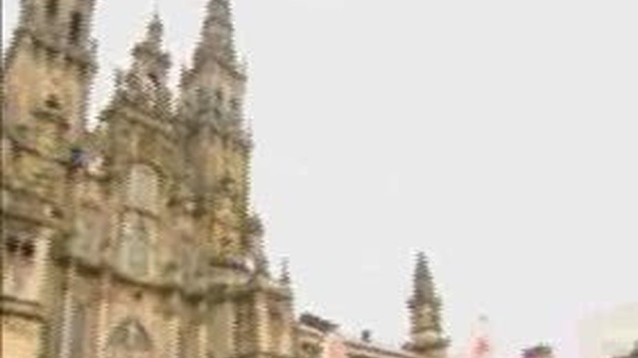 En Santiago y Barcelona todo está a punto para recibir al Papa