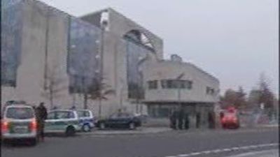 Oleada de paquetes bomba contra embajadas y edificios oficiales