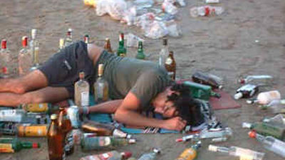 Sanidad plantea una asignatura desde los seis años para prevenir el alcoholismo