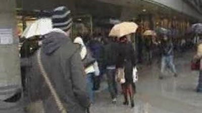 Cada español gastará 674 euros estas navidades,  un 7,4% menos que en las de 2009