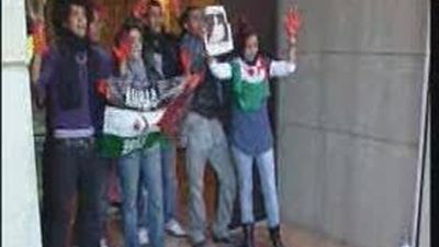 Activistas saharauis ocupan la sede del PSOE en Valencia  en protesta por "la respuesta cobarde" del Gobierno