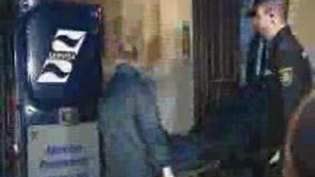 La AVT muestra su temor a que, "estando a punto de ganar, vayamos a perder"