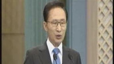 Seúl aumenta control militar sobre Yeonpyeong, mientras siguen las maniobras