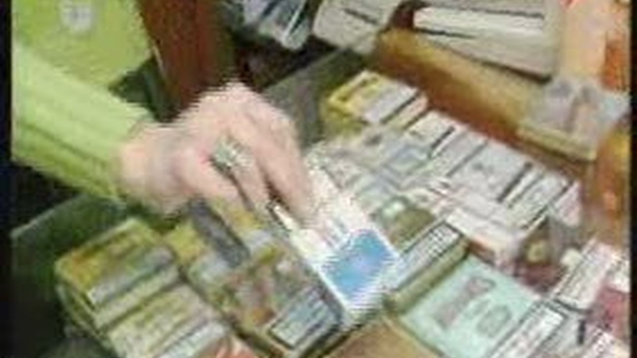 El Gobierno sube los impuestos del tabaco