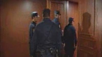 Defensa comunica a los controladores que pasan a tener condición militar