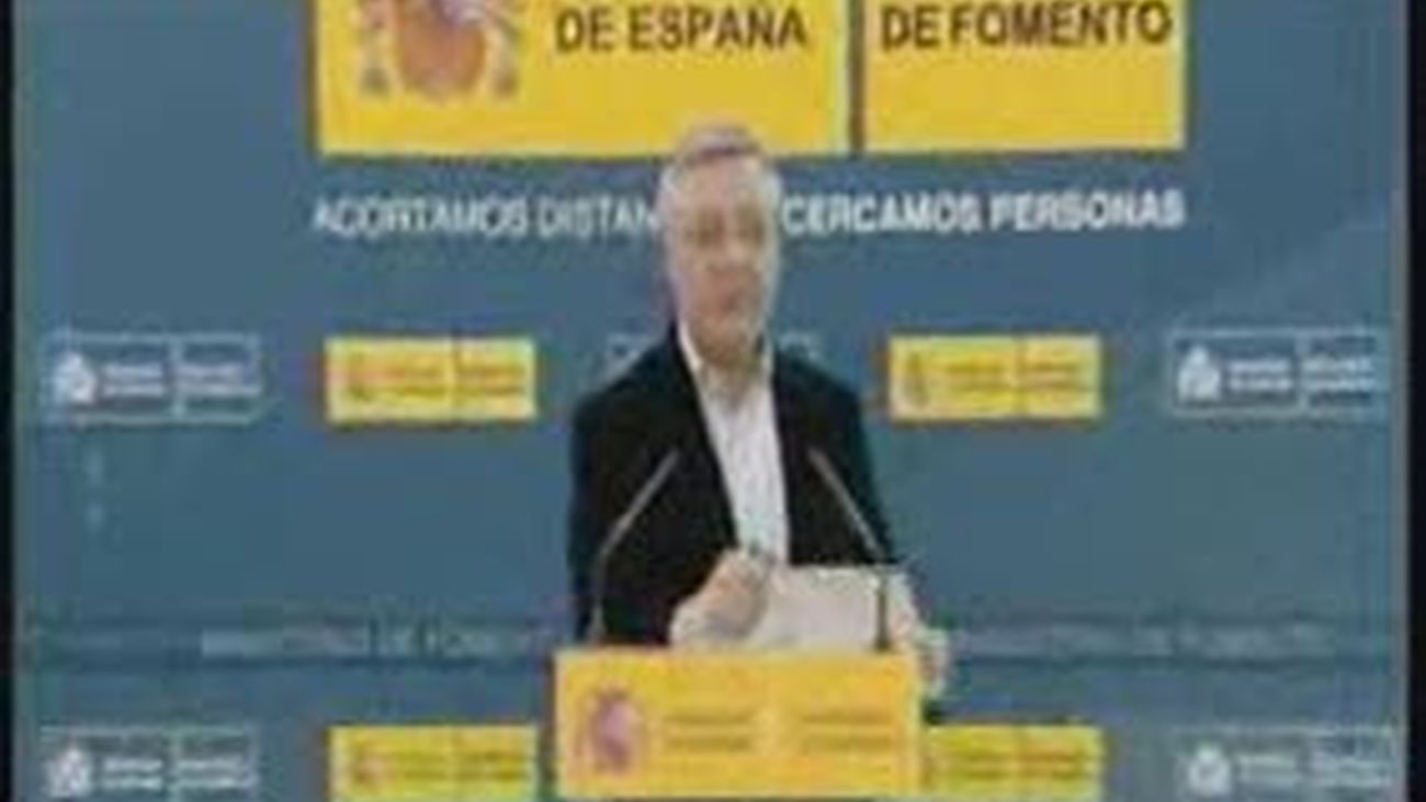 Blanco anuncia la apertura de 442  expedientes disciplinarios a los controladores