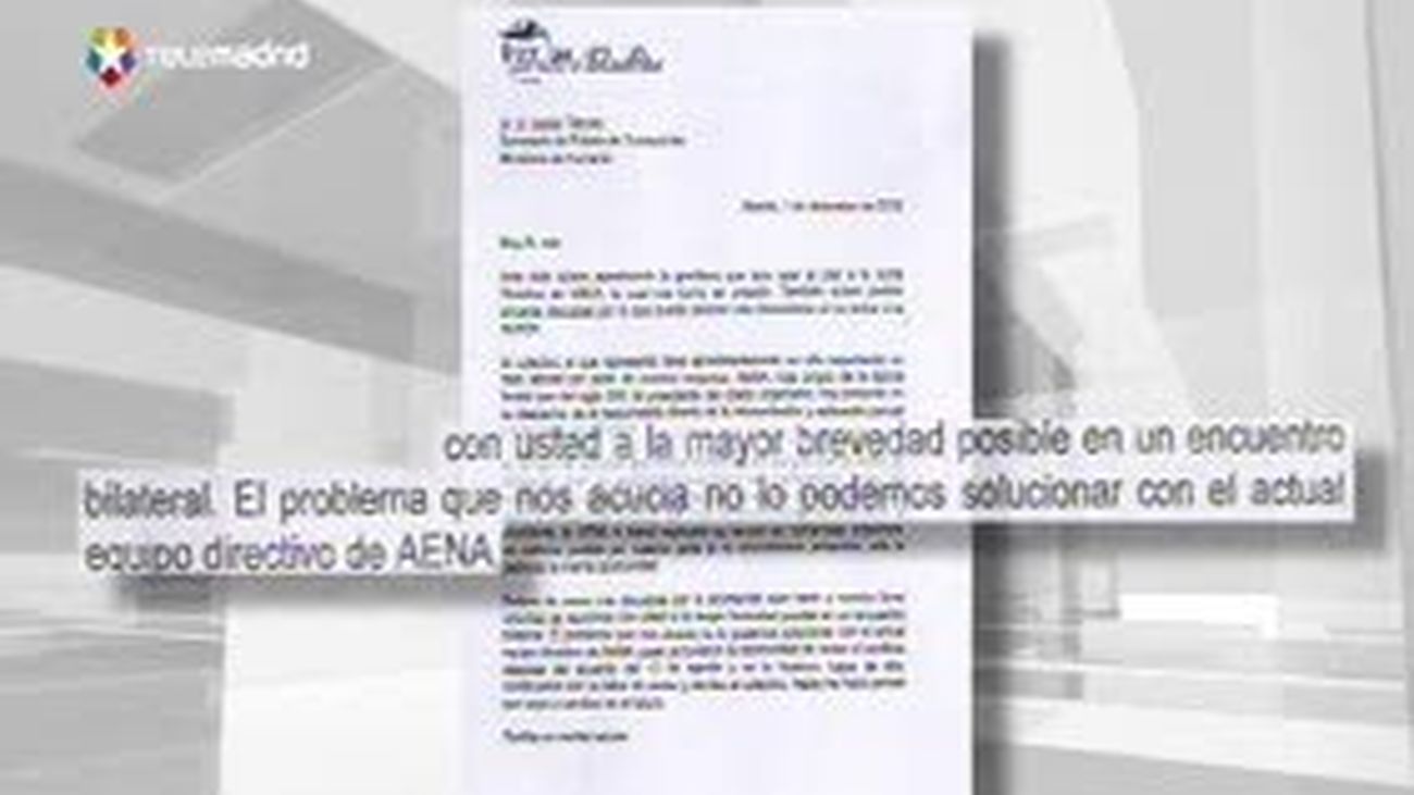 El Gobierno filtró a un medio afin el contenido del Real Decreto sobre los controladores, un día antes del caos