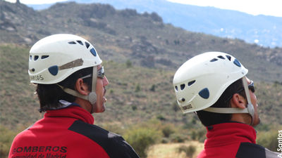 El GERA rescata a dos grupos  de excursionistas extraviados en la sierra
