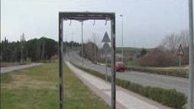 Denuncian el lanzamiento de piedras a vehículos en Villanueva del Pardillo