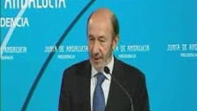 Rubalcaba, sobre si es la "solución final"  en el PSOE: "no estamos en eso, no toca"