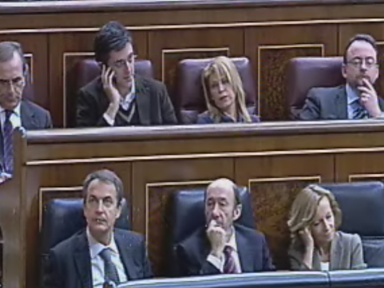 Se amplía el estado de alarma sin que comparezca Zapatero