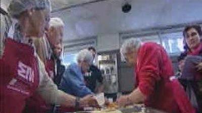 La Comunidad organiza un taller de elaboración  de roscones de Reyes para personas mayores