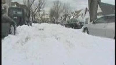 Cientos de pasajeros pasan hasta 11 horas atrapados en aviones en Nueva York