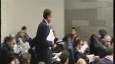 Zapatero proclama que su Gobierno es el que más ha mejorado las políticas sociales
